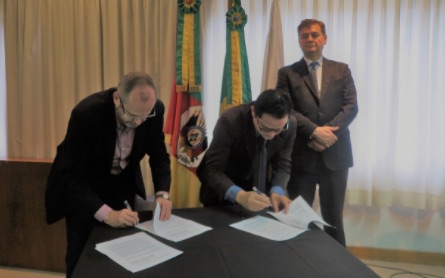 Brazil: Restorative Justice: AJURIS and its Judiciary School sign agreement with Terre des Hommes and MPRS
