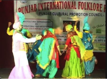 India: Cultures from around world converge at folk dance fest