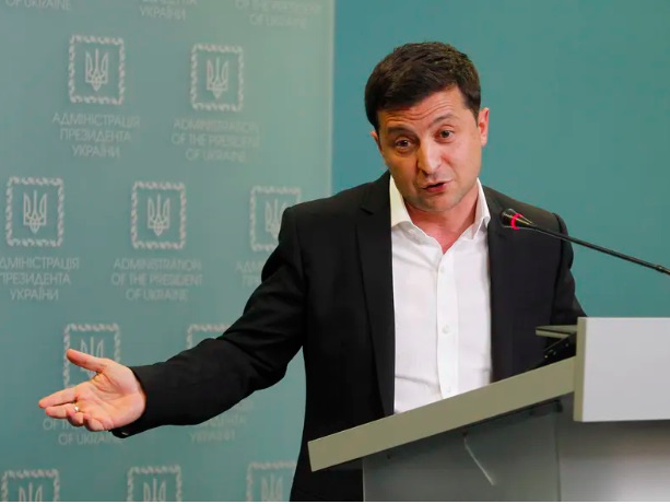 Ukraine: window opens for peace in the Donbas after Volodymyr Zelenskiy agrees to election plan