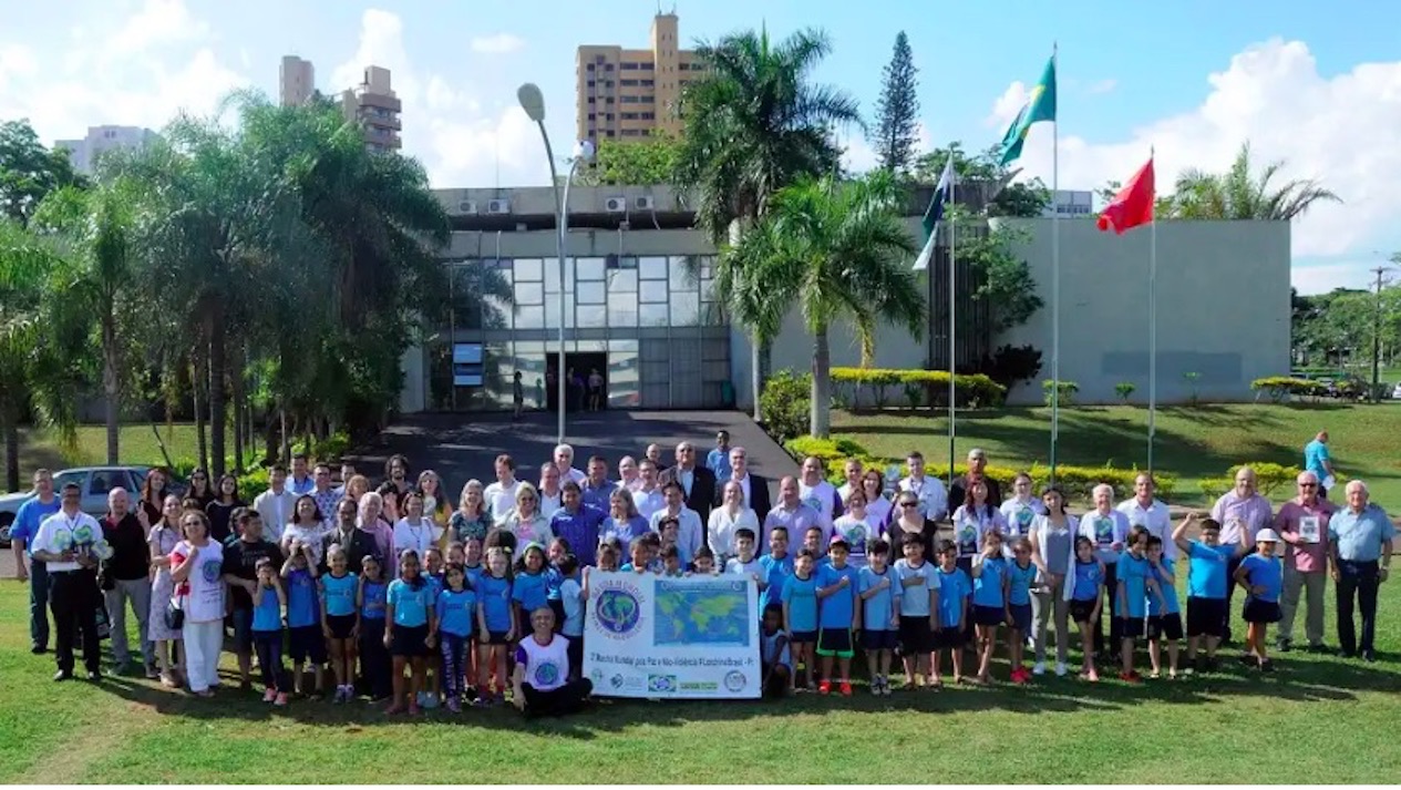 Londrina, Brazil: 9th edition of "A Weapon is not a Toy"