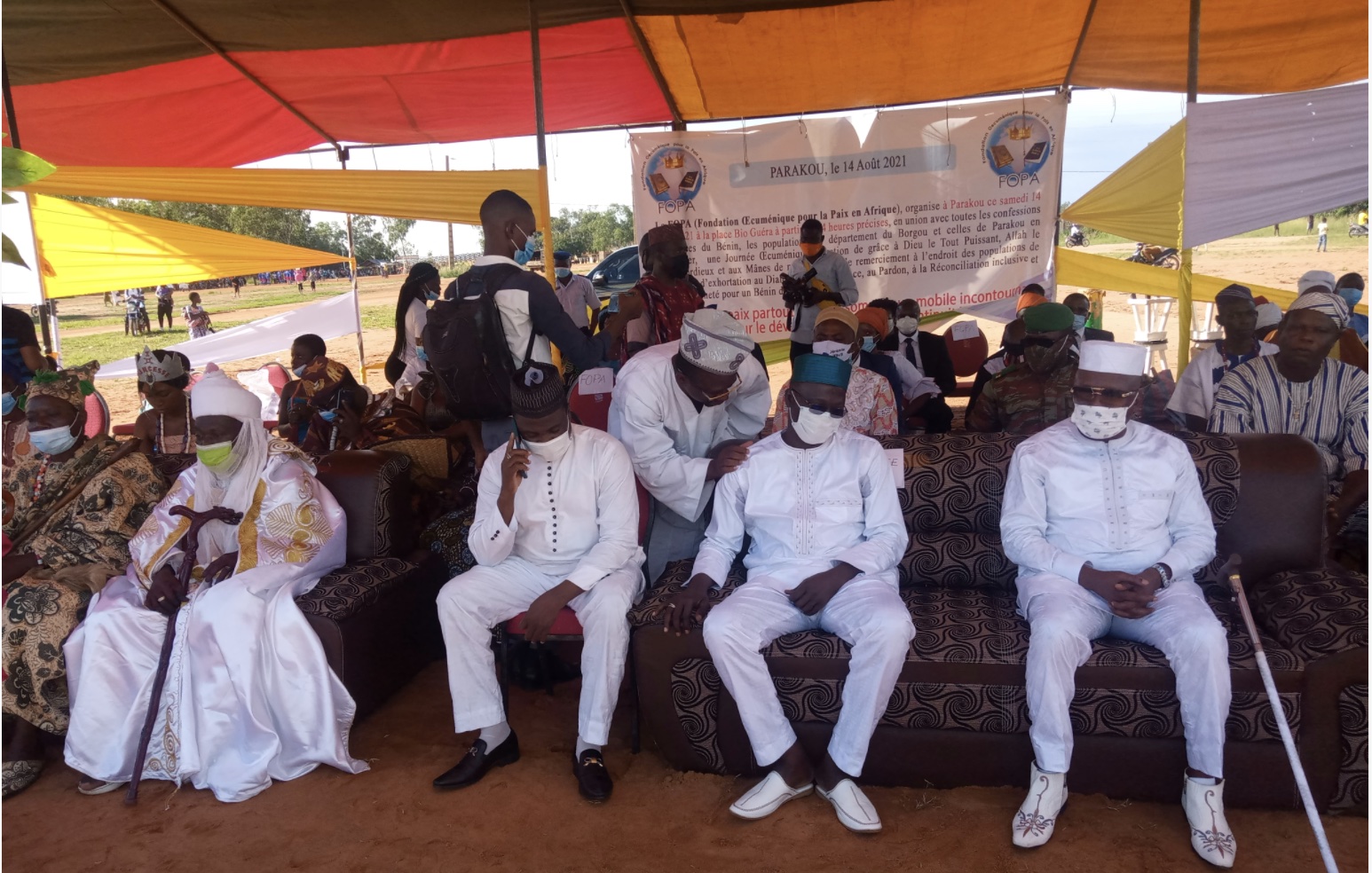 Benin :  Les rois et chefs religieux prient pour la paix à Parakou