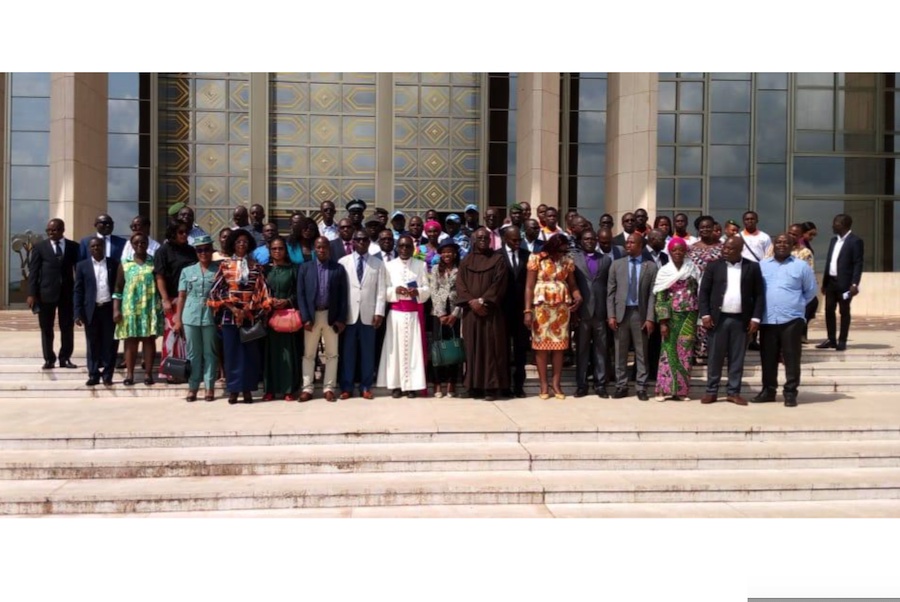 Promotion de la culture de la paix en Afrique - Une École panafricaine de la paix à Yamoussoukro