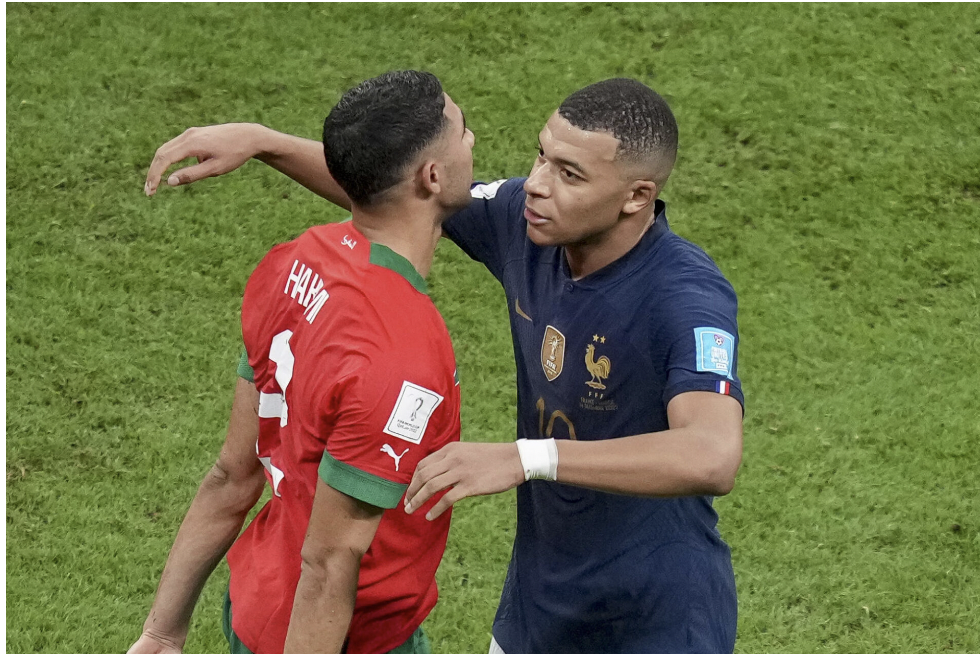 World Cup 2022: The beautiful image of Mbappe and Hakimi at the end of the match