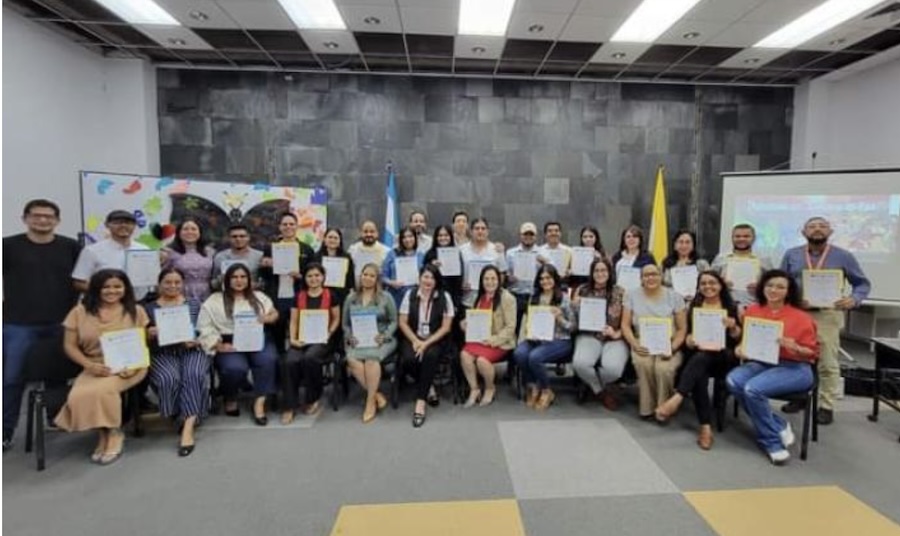 Honduras: IUDPAS and World Vision Certify 27 Professionals with the Diploma in Culture of Peace