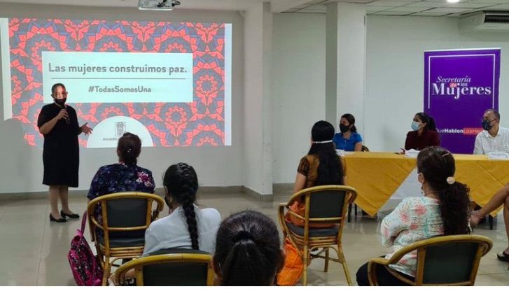 Mujeres víctimas y excombatientes se graduaron como activistas de paz en Antioquía, Colombia