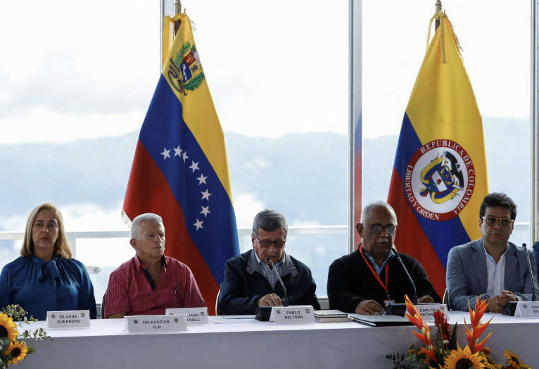 Gobierno de Colombia y ELN reinician diálogos de paz en Venezuela
