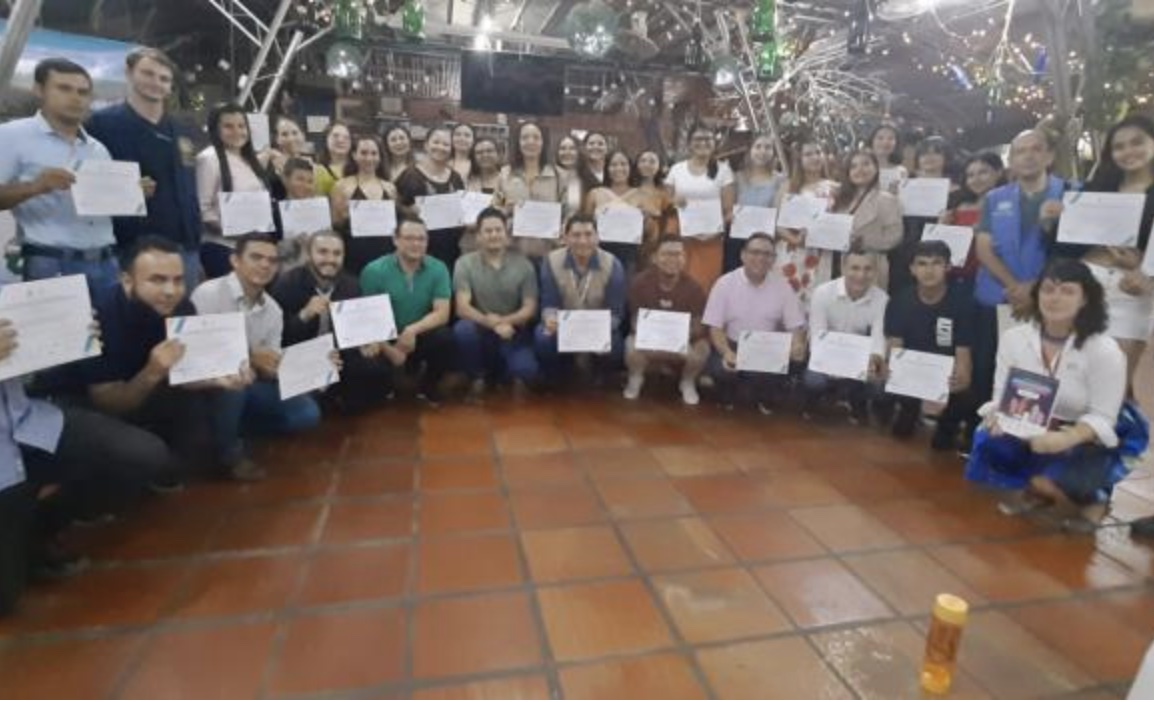 Colombia: En Caquetá líderes sociales, estudiantes y víctimas del conflicto se gradúan en diplomado sobre justicia transicional